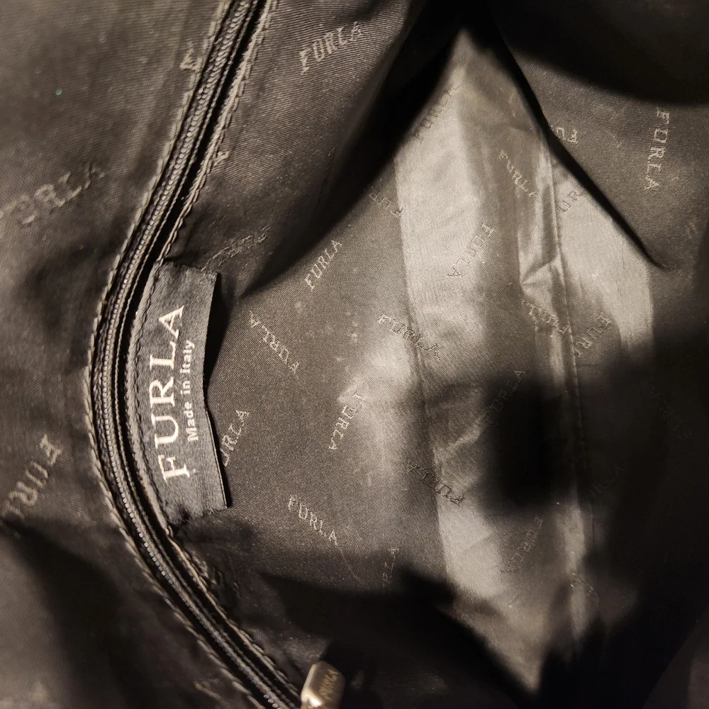 Vintage Furla black Italian leather crocodile purse - Picture 9 of 12